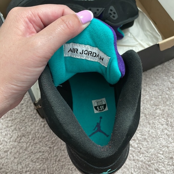 Air Jordan Retro 5 Black Grape - Picture 7 of 10